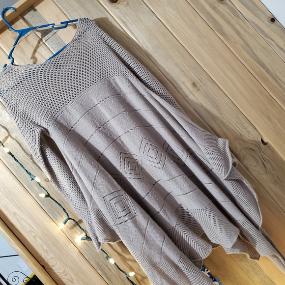 Vertigo Sweaters - Vertigo sweater 👽